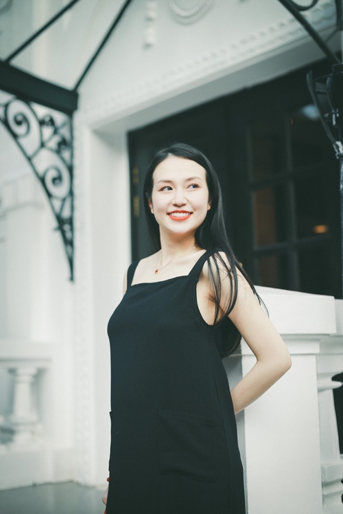 Ốm nghén nặng, vợ Tuấn Hưng vẫn ăn vận chau chuốt, gợi cảm hết phần thiên hạ-10