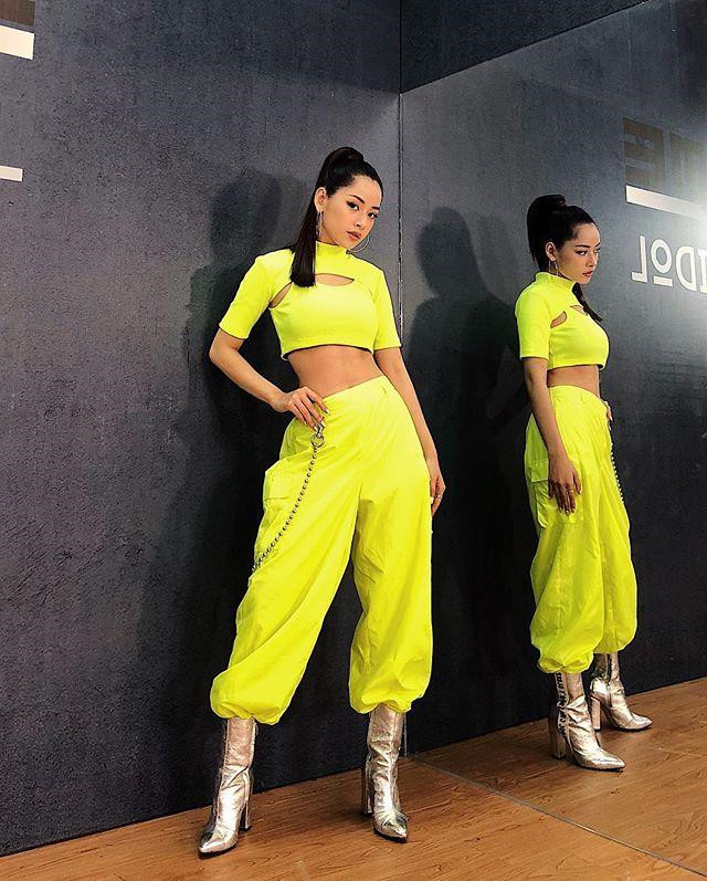 Chi Pu khoe ảnh mặc áo tắm, được fan khen chân dài-6