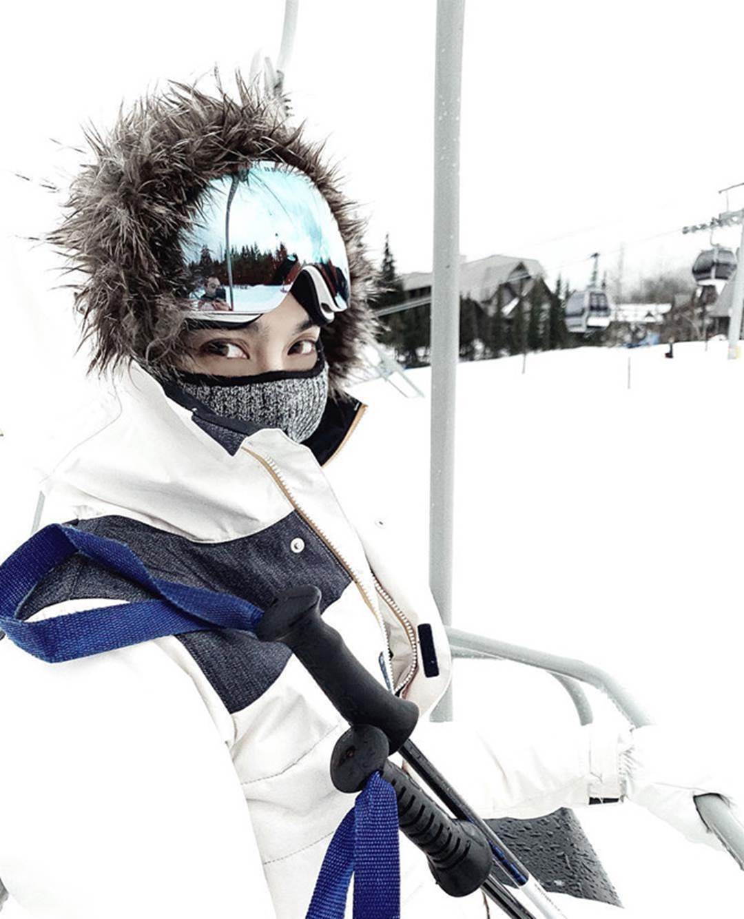 Lan Khuê sống xa hoa bên chồng giàu, du lịch sang chảnh, diện đồ hiệu-5