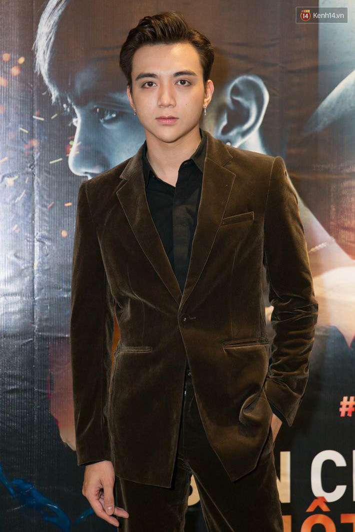 Sao Vbiz và những lần lộ diện với gương mặt lạ lẫm: Cằm nhọn hoắt, mũi sưng phồng khiến fan tá hoả-1