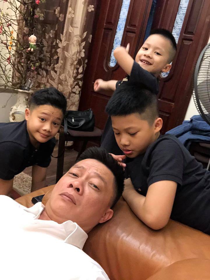 Nhà có 3 cậu con trai, đây là cách xử lý xung đột công bằng nhưng không kém phần hài hước của BTV Quang Minh-5