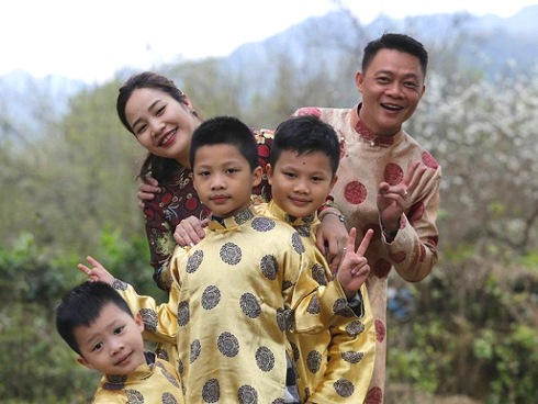 Ngày đầu vào lớp 1, con trai BTV Quang Minh gây chuyện khiến cả bố được phen hốt hoảng-5