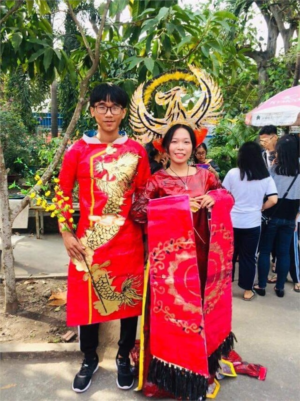 Sáng tạo như học sinh Việt: Váy tái chế từ rác thải mà ngỡ như váy trình diễn trong tuần lễ thời trang-6