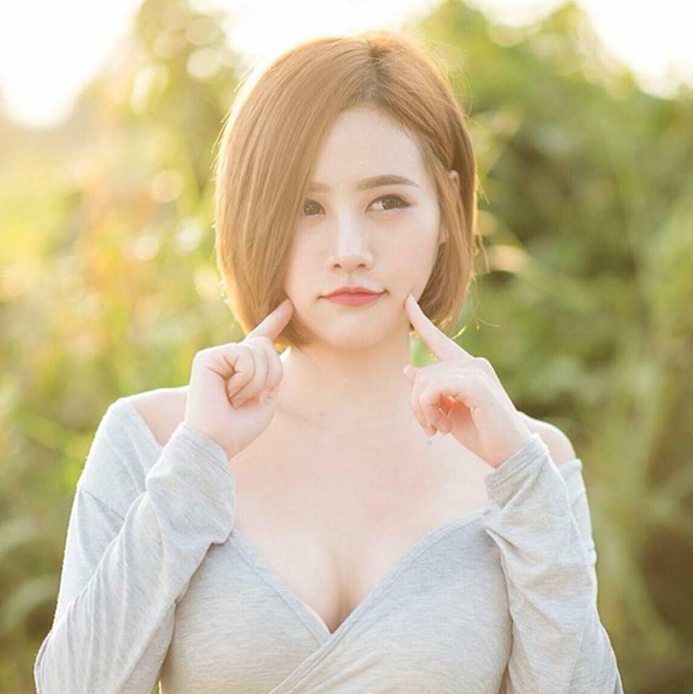 Mê mẩn đường cong gợi cảm của thánh nữ bổ dừa Thái Lan-4