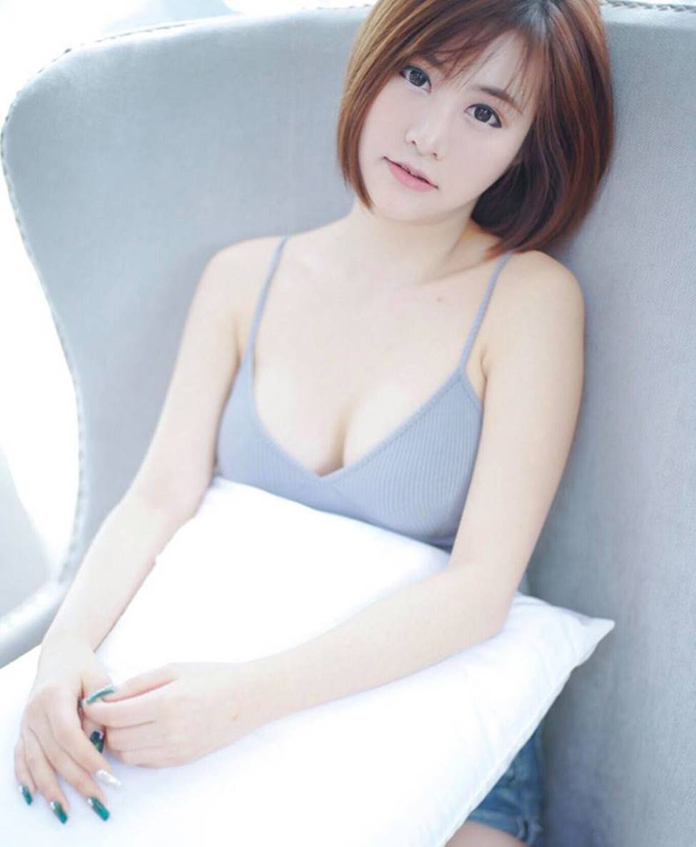 Mê mẩn đường cong gợi cảm của thánh nữ bổ dừa Thái Lan-8