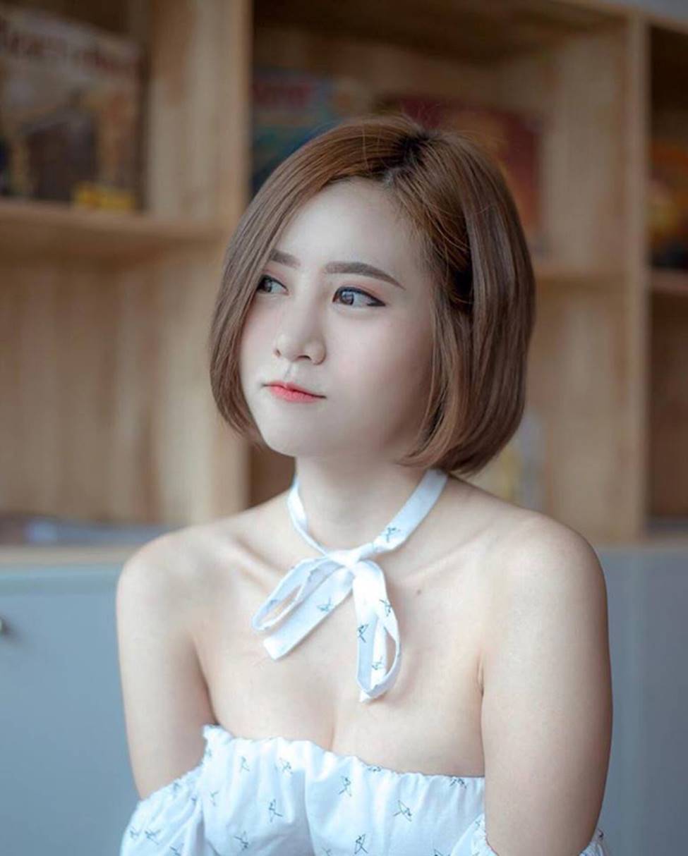 Mê mẩn đường cong gợi cảm của thánh nữ bổ dừa Thái Lan-17