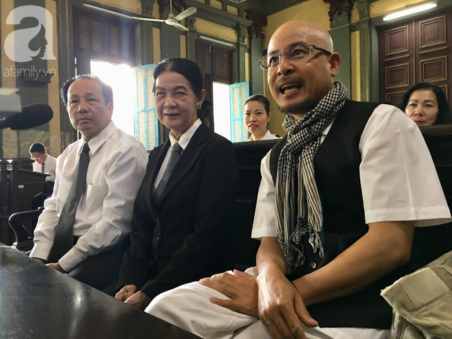 Xét xử vụ ly hôn nghìn tỷ: Bà Thảo hỏi ngược ông Vũ có chuyển tiền cho bà không mà đòi chia 2.102 tỷ đồng?-12