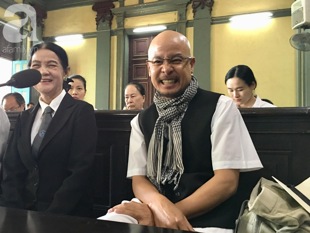 Xét xử vụ ly hôn nghìn tỷ: Bà Thảo hỏi ngược ông Vũ có chuyển tiền cho bà không mà đòi chia 2.102 tỷ đồng?-16