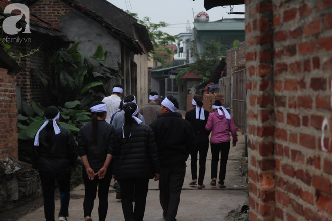 Tang thương bao trùm ngôi làng có đoàn viếng bị xe khách đâm: Cháu tôi đến chết vẫn khổ quá!-2