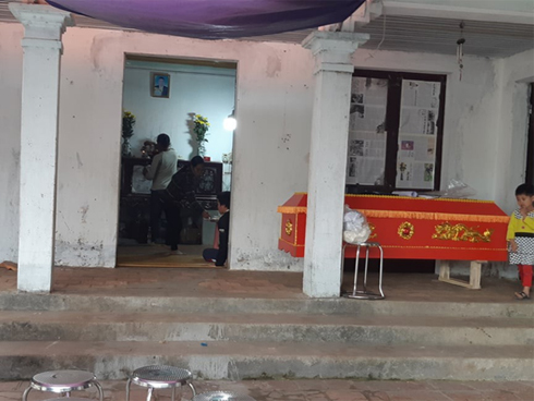 Ám ảnh vụ ô tô khách đâm đoàn người đưa tang, mẹ già mất con trai gào khóc: Nếu về gặp nó, tôi sẽ chết theo-10