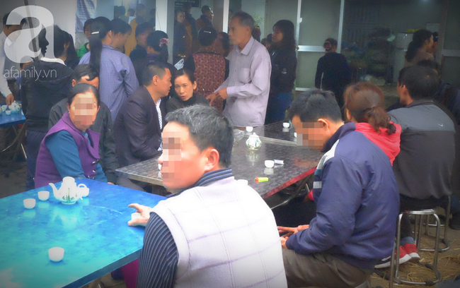 Ám ảnh vụ ô tô khách đâm đoàn người đưa tang, mẹ già mất con trai gào khóc: Nếu về gặp nó, tôi sẽ chết theo-8