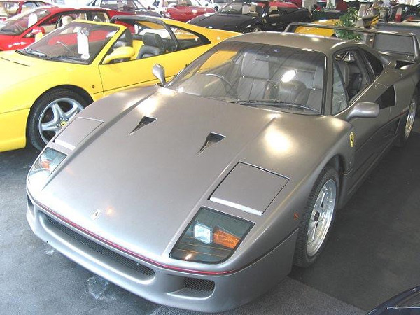 Bộ sưu tập hàng nghìn xe siêu hiếm của quốc vương Brunei-7