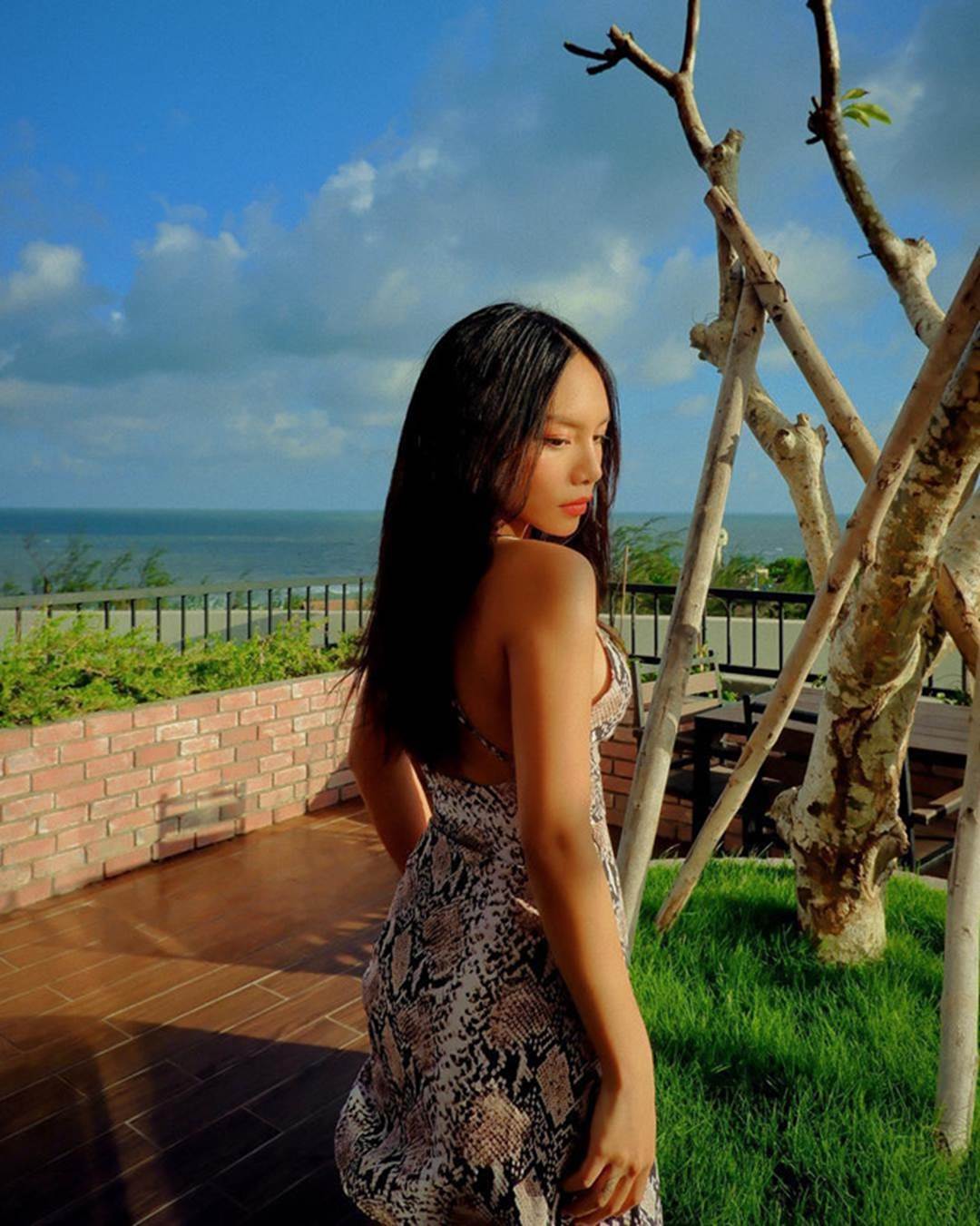 Quán quân nhỏ tuổi nhất Giọng hát Việt nóng bỏng với bikini-3