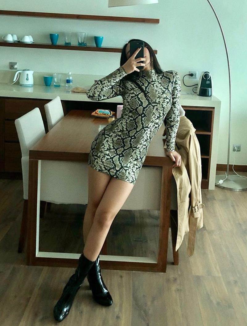 Quán quân nhỏ tuổi nhất Giọng hát Việt nóng bỏng với bikini-7