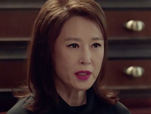 Mẹ chồng chỉ tay mắng con dâu: “Con trai tôi vơ vội cũng được 3, 4 đứa hơn cô” và cái kết đúng như dự đoán