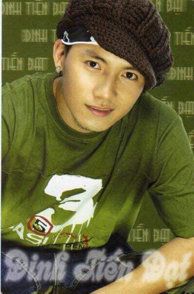 Bà xã 9x đăng ảnh rapper Tiến Đạt thời trẻ điển trai, bảnh bao khó nhận ra-2