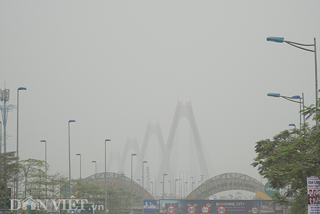 ẢNH: Nhiều tòa nhà ở Hà Nội chìm trong sương mù do ô nhiễm-6