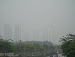TP.HCM lại xuất hiện sương mù dày đặc từ sáng đến trưa, người dân ngán ngẩm khi ra đường vì sợ ô nhiễm-16