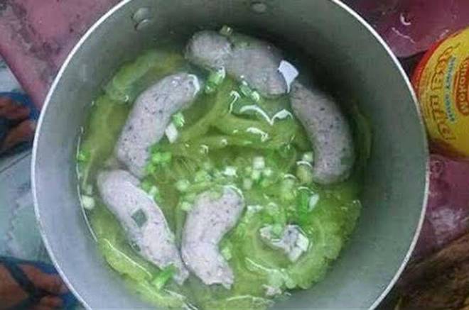 Được bạn mời ăn chả cá, chàng trai từ hí hửng đến bị đói chỉ vì thấy điều này-9