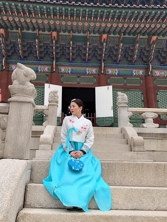 Lệ Quyên cực xinh khi diện trang phục truyền thống của Hàn Quốc-2