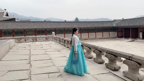 Lệ Quyên cực xinh khi diện trang phục truyền thống của Hàn Quốc-4