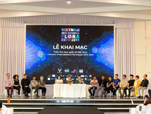 Khai mạc Triển lãm hoa quốc tế Việt Nam 2019