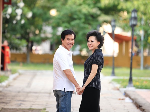Cuộc sống của danh ca Giao Linh và 6 con riêng của chồng thực sự thế nào?-2