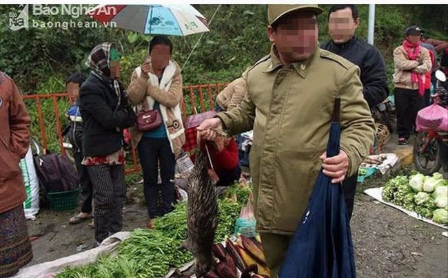 Thực hư câu chuyện khách du lịch bị gài bẫy vì ham của lạ ở Sa Pa-1