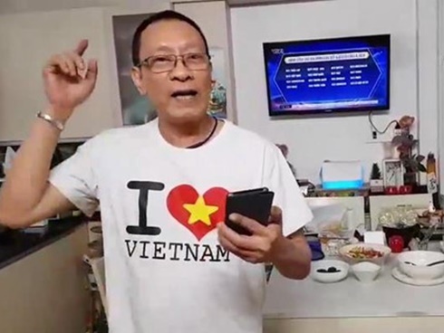 Tiết mục điên rồ của Vinh Khuất khiến MC Lại Văn Sâm quẩy bất chấp-1