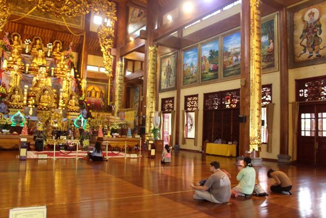 Chùa Ba Vàng hiện ra sao sau tâm bão thỉnh vong?-15