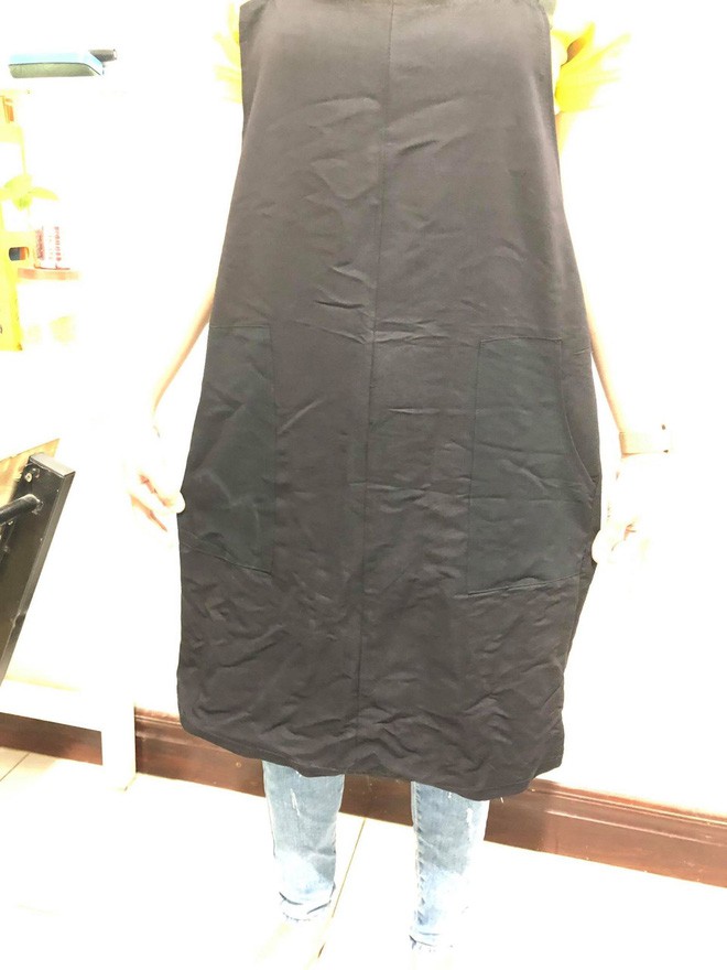 Hí hửng đặt mua yếm đen điệu đà, cô nàng ngã ngửa khi nhận về tay sản phẩm y hệt... cái tạp dề-3