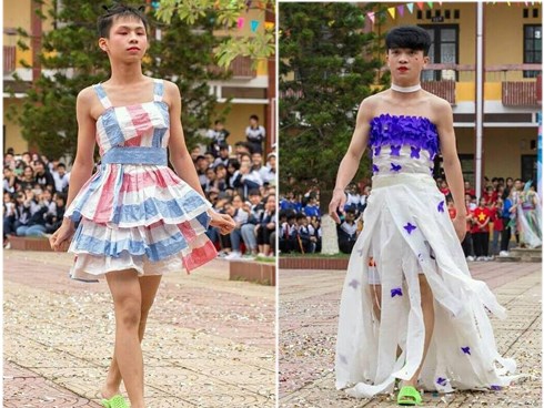 Nam sinh lớp người ta: Mặc váy tự chế siêu sexy trình diễn catwalk, mua vui cho hội chị em