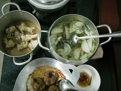 Nhìn mâm cơm bà nội nấu cho cháu đạm bạc đến đáng sợ, nàng dâu nói 1 câu khiến chị em vỗ tay rào rào-3