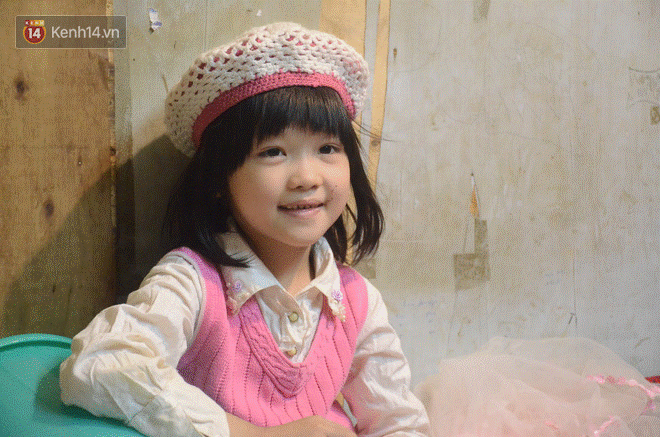 Gặp bé gái 6 tuổi phối quần áo cũ cực chất ở Hà Nội: Nhút nhát, đáng yêu và uớc mơ làm người mẫu-12