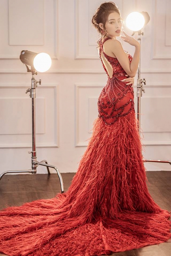 Mặc kệ việc người khen - kẻ chê, Lương Bằng Quang và Ngân 98 tiếp tục tung loạt ảnh hậu dao kéo-8