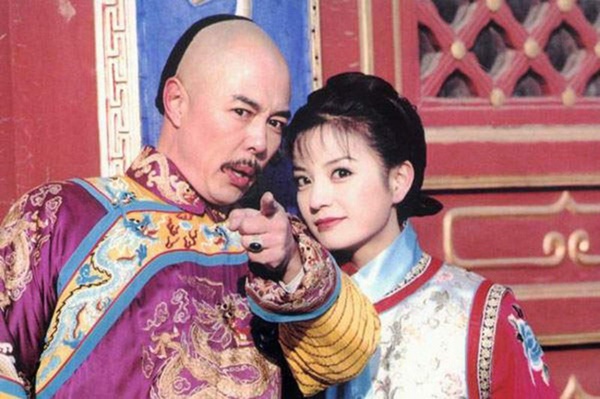 Hoàng A Mã” Trương Thiết Lâm: Đào hoa từ trong phim ra ngoài đời và những scandal tình ái ồn ào khiến công chúng ngán ngẩm-1