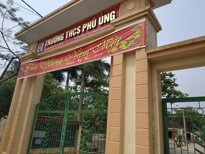 Vụ nữ sinh lớp 9 bị bạn lột quần áo ngay trong lớp: Tạm đình chỉ hiệu trưởng 15 ngày, chuyển công tác giáo viên chủ nhiệm-2