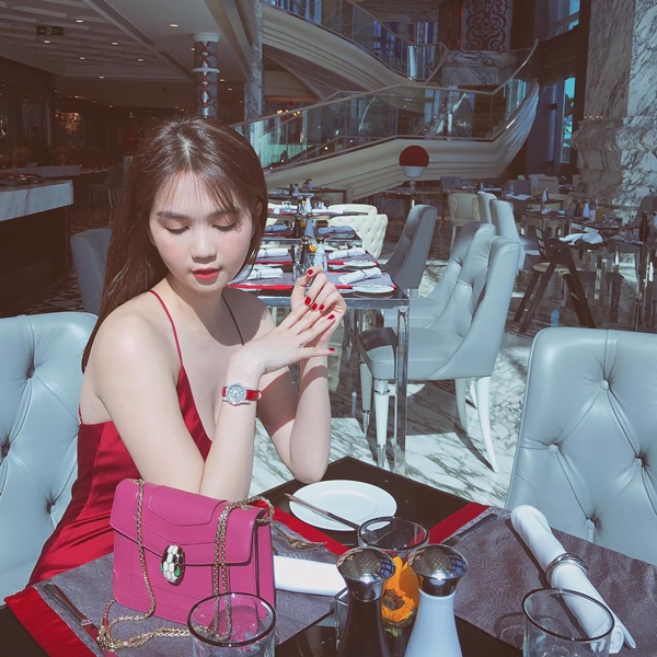 Nếu bạn trai cho 3 tỷ, Ngọc Trinh sẽ cho lại cái gì?, câu trả lời rất tỉnh của cô nàng khiến nhiều người bất ngờ-5