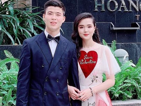 Lây bệnh gắt của người yêu, bạn gái Duy Mạnh vào hẳn Facebook cầu thủ Thái Lan bình luận khiến ai đọc xong cũng choáng-6