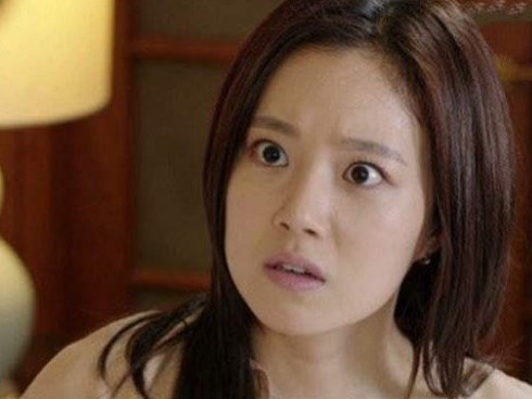 Không bao giờ thèm động đến cặp đi làm của chồng, tối hôm đó tôi chết lặng khi con trai lôi ra thứ kinh khủng này từ trong đó
