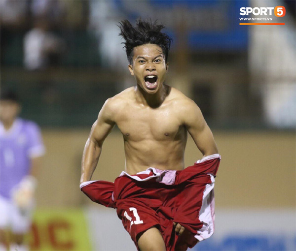 Bùng nổ khoảnh khắc U19 Việt Nam tiếp bước đàn anh, đánh bại người Thái tại giải U19 Quốc tế-3
