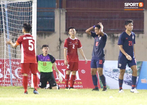 Bùng nổ khoảnh khắc U19 Việt Nam tiếp bước đàn anh, đánh bại người Thái tại giải U19 Quốc tế-5