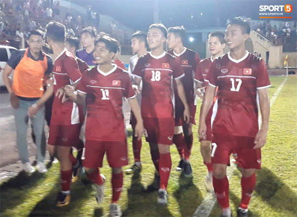 Bùng nổ khoảnh khắc U19 Việt Nam tiếp bước đàn anh, đánh bại người Thái tại giải U19 Quốc tế-6