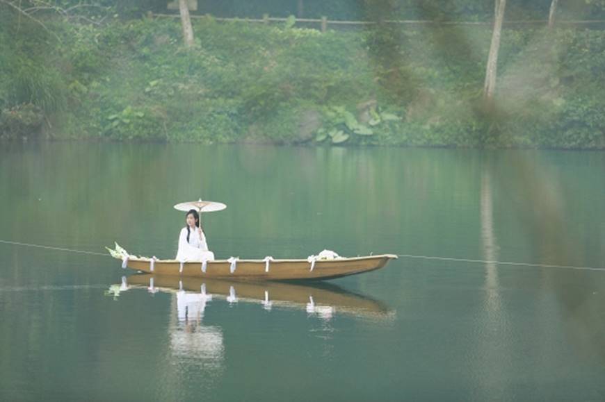 Lan Những cô gái trong thành phố tung ảnh xinh đẹp như Tiểu Long Nữ trong phim cổ trang-5