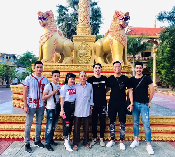 Hé lộ cuộc sống hôn nhân của Trương Nam Thành và bà xã đại gia hơn 15 tuổi, nhiều bất ngờ không như mọi người nghĩ-6