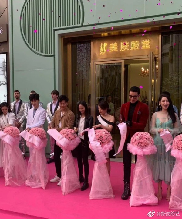 Bàng hoàng với thân hình sồ sề của Phạm Băng Băng giữa tin đồn mang thai, kết hôn vào tháng 4-2