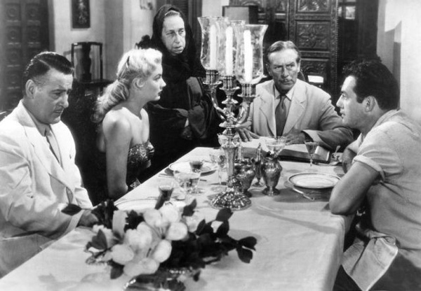 Được kì vọng là quả bom sex nổi tiếng không kém Marilyn Monroe nhưng mỹ nhân tóc vàng này lại trượt dài trong rượu chè, mại dâm-5