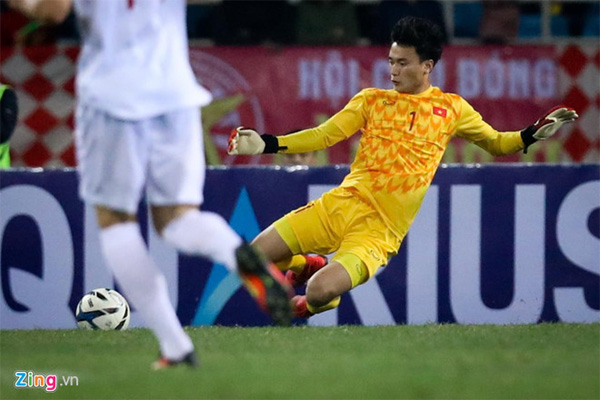 Số phận kỳ lạ của 2 anh em Bùi Tiến Dũng ở U23 Việt Nam-2