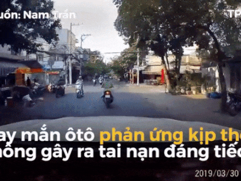 Nữ tài xế đánh võng, liên tục lấn làn trước đầu ô tô