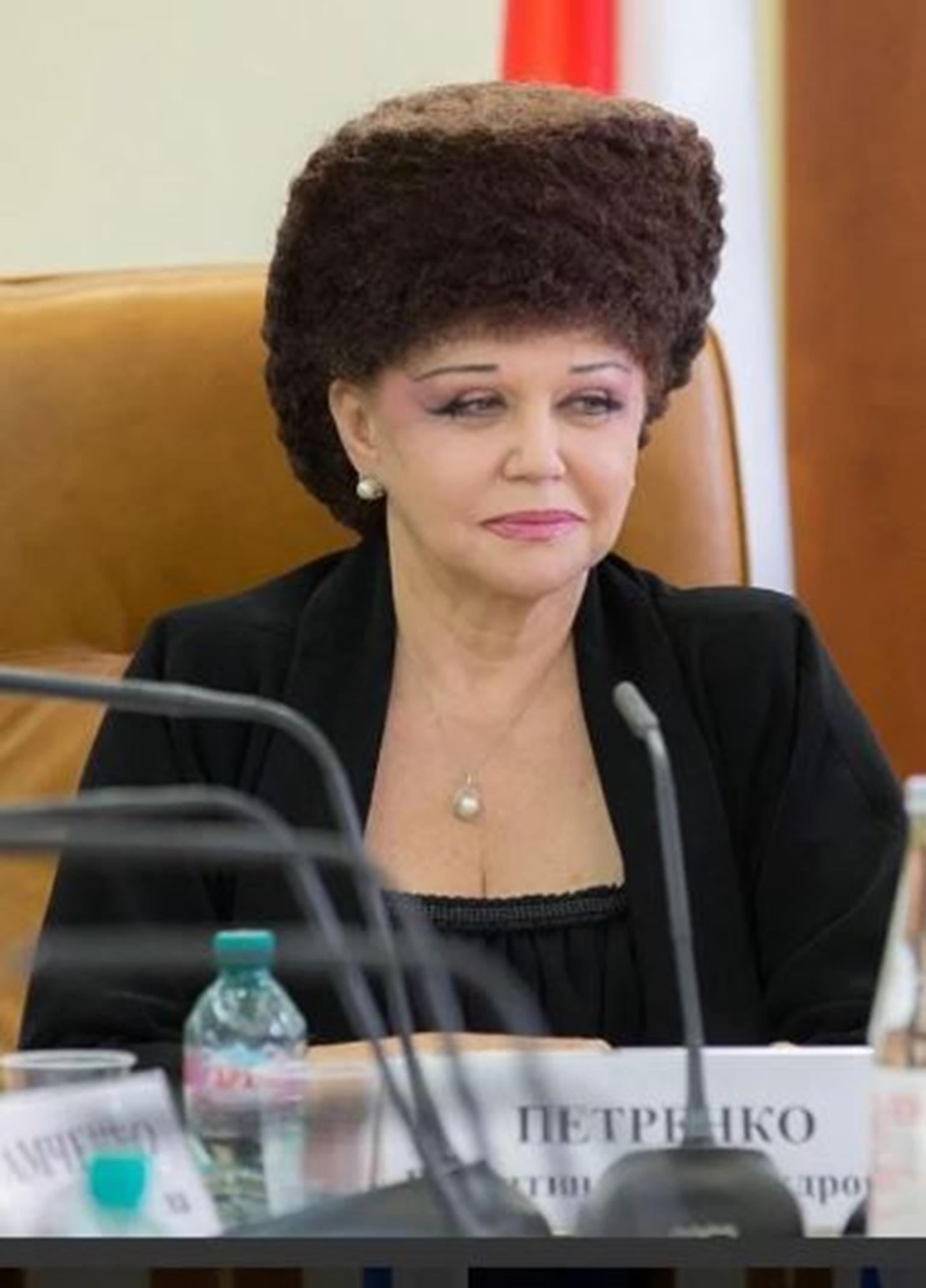 Cánh đàn ông xốn xang khi vợ đi cắt tóc về-3